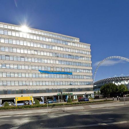 London - Wembley International Hotel Экстерьер фото