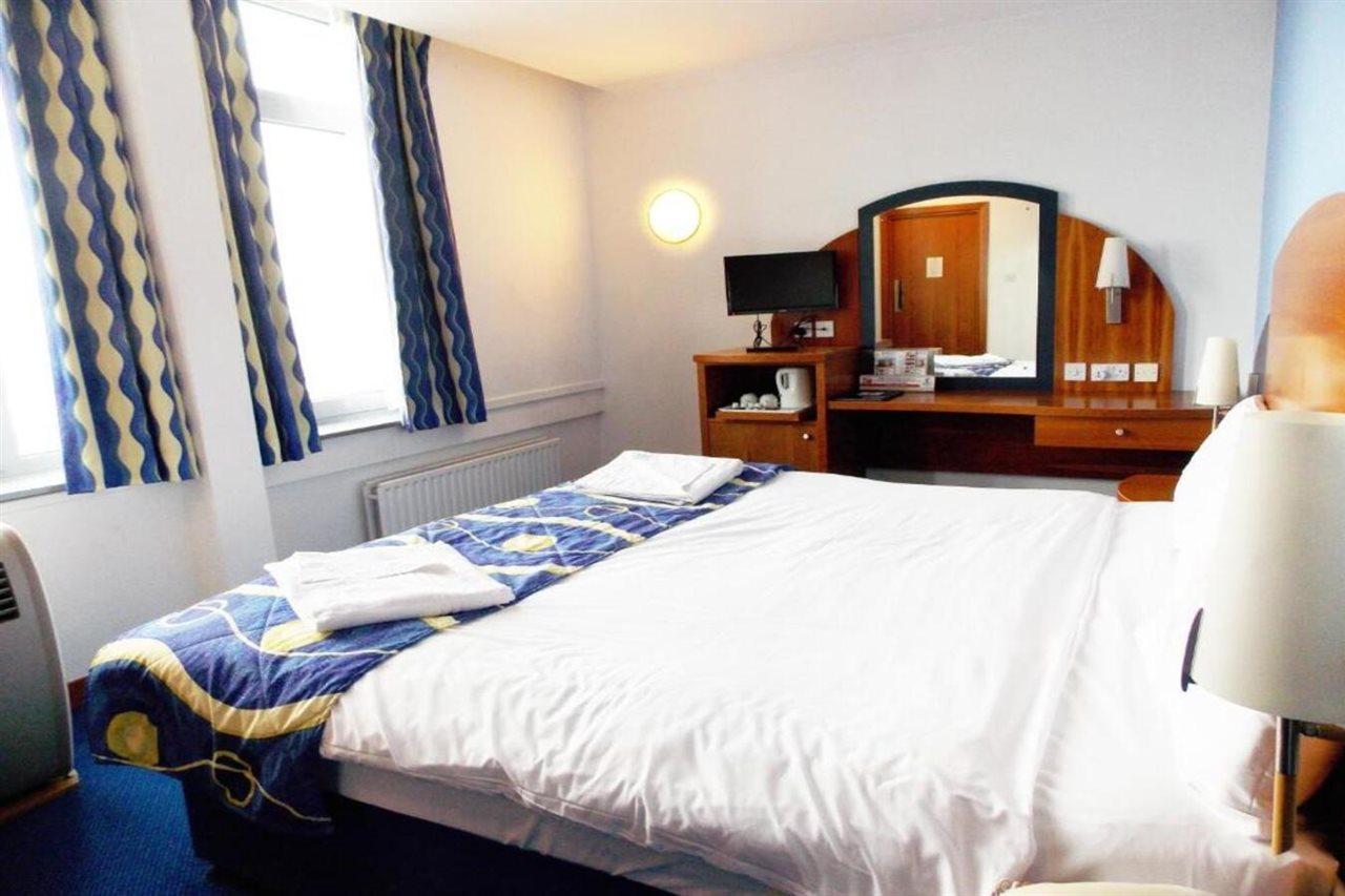 London - Wembley International Hotel Экстерьер фото