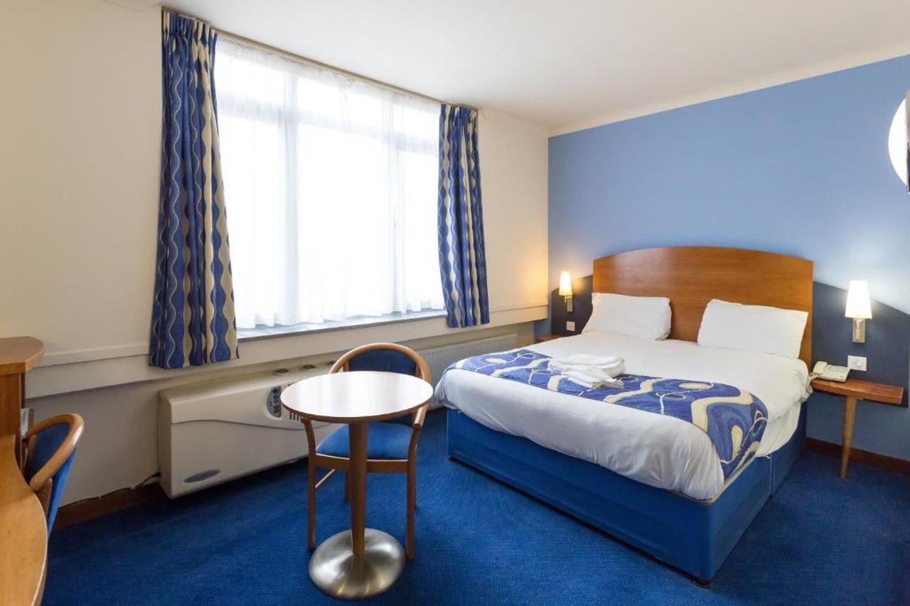 London - Wembley International Hotel Экстерьер фото