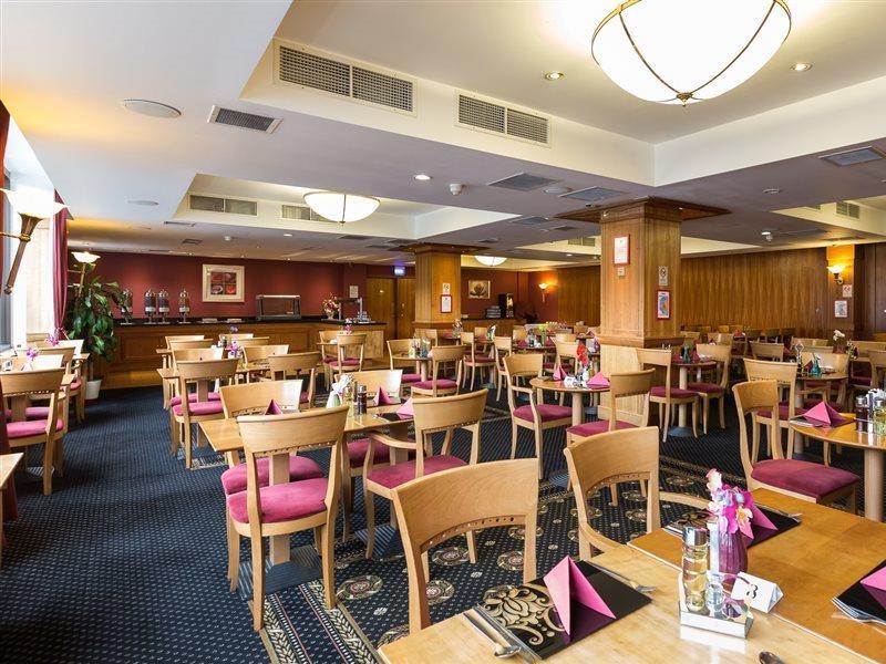 London - Wembley International Hotel Экстерьер фото