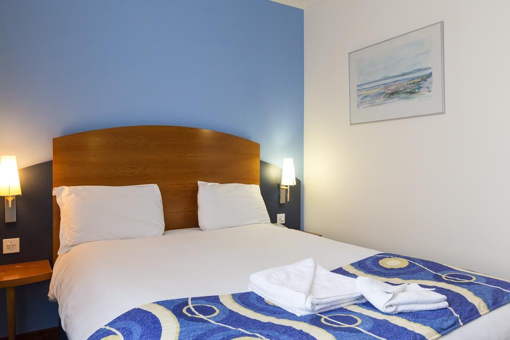 London - Wembley International Hotel Экстерьер фото