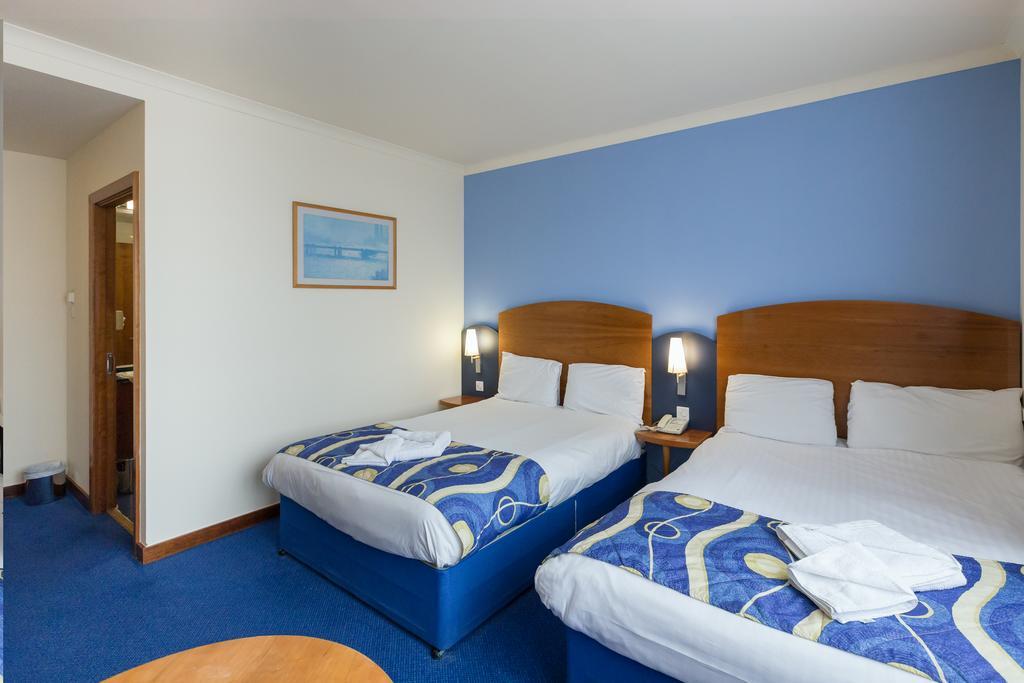 London - Wembley International Hotel Экстерьер фото
