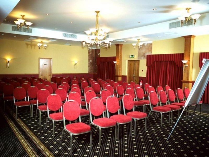 London - Wembley International Hotel Экстерьер фото