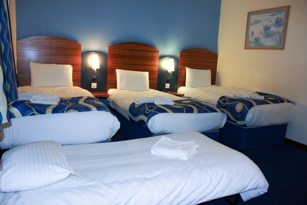 London - Wembley International Hotel Экстерьер фото