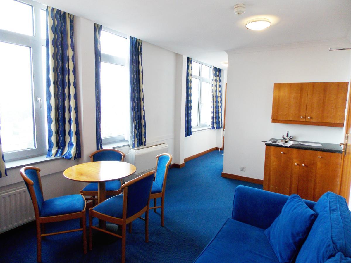 London - Wembley International Hotel Экстерьер фото
