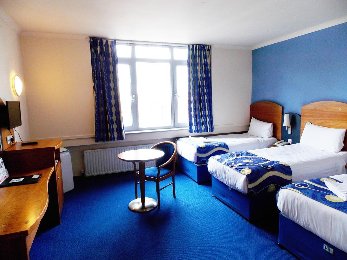 London - Wembley International Hotel Экстерьер фото